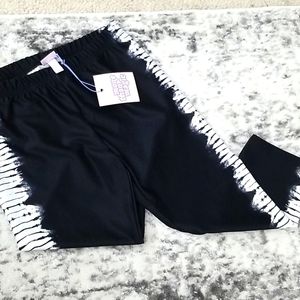 10 /12 Capri Leggings